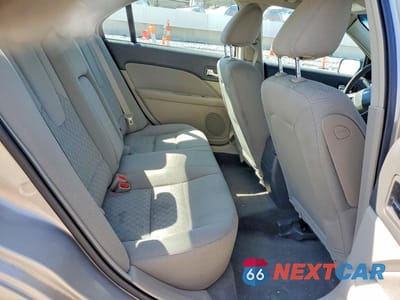 Zdjęcie 10 z 11 samochodu: 2010 FORD FUSION S VIN:3FAHP0GA8AR165816 - miniatura