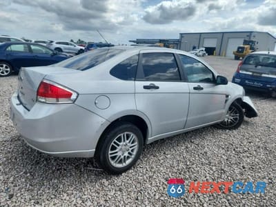 Trzecie zdjęcie samochodu z tyłu: 2008 FORD FOCUS SE VIN:1FAHP35N98W206789 - miniatura