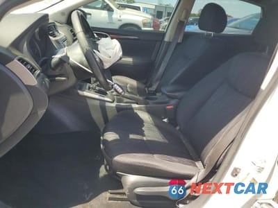 Zdjęcie 7 z 12 samochodu: 2018 NISSAN SENTRA SV VIN:3N1AB7AP7JY229739 - miniatura