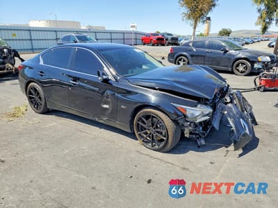 Czwarte zdjęcie samochodu z boku: 2018 INFINITI Q50 3.0T LUXE VIN:JN1EV7AP3JM357519 - miniatura