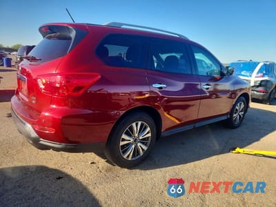 Trzecie zdjęcie samochodu z tyłu: 2018 NISSAN PATHFINDER SV VIN:5N1DR2MM2JC632932 - miniatura