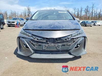 Piąte zdjęcie samochodu w środku: 2020 TOYOTA PRIUS VIN:JTDKARFP2L3153450 - miniatura