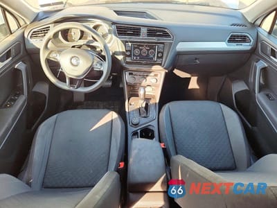 Zdjęcie 8 z 14 samochodu: 2019 VOLKSWAGEN TIGUAN S VIN:3VV0B7AX5KM193181 - miniatura