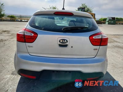 Zdjęcie 6 z 13 samochodu: 2015 KIA RIO LX VIN:KNADM5A38F6518162 - miniatura
