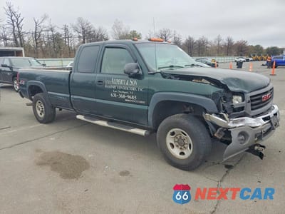 Czwarte zdjęcie samochodu z boku: 2005 GMC SIERRA K2500 HEAVY DUTY VIN:1GTHK29GX5E294199 - miniatura
