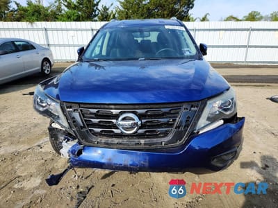 Piąte zdjęcie samochodu w środku: 2017 NISSAN PATHFINDER SV VIN:5N1DR2MM7HC905017 - miniatura