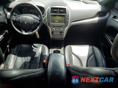 Zdjęcie 8 z 13 samochodu: 2016 LINCOLN MKC PREMIERE VIN:5LMCJ1C92GUJ28682 - miniatura