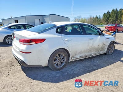 Trzecie zdjęcie samochodu z tyłu: 2020 KIA OPTIMA LX VIN:5XXGT4L33LG428490 - miniatura