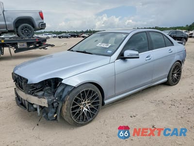 2013 MERCEDES-BENZ C 250 WDDGF4HB3DA769298 - główne zdjęcie licytacji z USA - miniatura