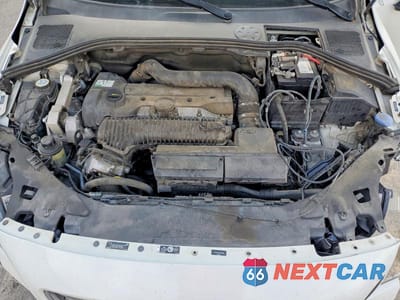 Zdjęcie 11 z 12 samochodu: 2013 VOLVO S60 T5 VIN:YV1612FS4D2220399 - miniatura