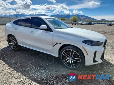 Czwarte zdjęcie samochodu z boku: 2024 BMW X6 XDRIVE40I VIN:5UX33EX02R9S89218 - miniatura