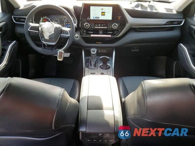 Zdjęcie 8 z 14 samochodu: 2025 TOYOTA HIGHLANDER HYBRID XLE VIN:5TDKBRCH1SS666311 - miniatura