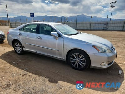 Czwarte zdjęcie samochodu z boku: 2011 LEXUS ES 350 VIN:JTHBK1EG9B2417668 - miniatura