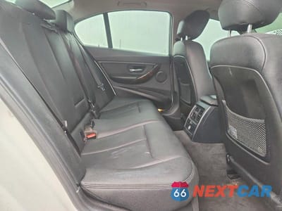 Zdjęcie 10 z 12 samochodu: 2015 BMW 328 XI SULEV VIN:WBA3B5G51FNS16213 - miniatura