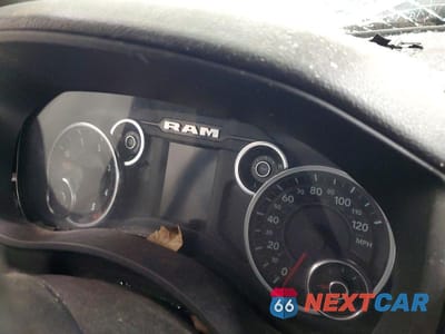 Zdjęcie 9 z 12 samochodu: 2023 RAM 3500 TRADESMAN VIN:3C63R3CL4PG545903 - miniatura