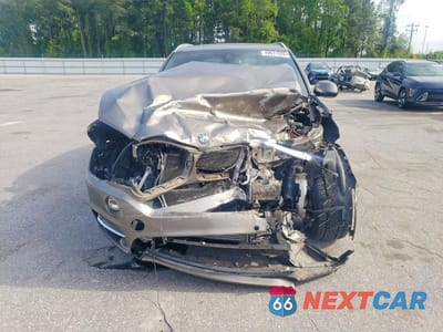 Piąte zdjęcie samochodu w środku: 2018 BMW X5 SDRIVE35I VIN:5UXKR2C53J0Z16527 - miniatura