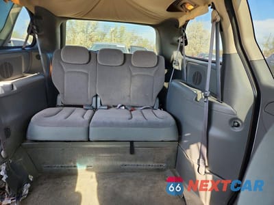 Zdjęcie 10 z 12 samochodu: 2006 DODGE GRAND CARAVAN SXT VIN:2D4GP44L86R886172 - miniatura