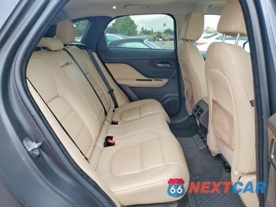 Zdjęcie 11 z 13 samochodu: 2017 JAGUAR F-PACE PRESTIGE VIN:SADCK2BNXHA087928 - miniatura