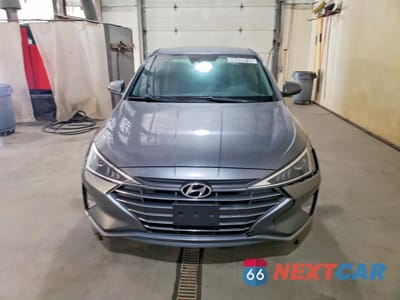 Piąte zdjęcie samochodu w środku: 2019 HYUNDAI ELANTRA SEL VIN:5NPD84LF8KH462040 - miniatura