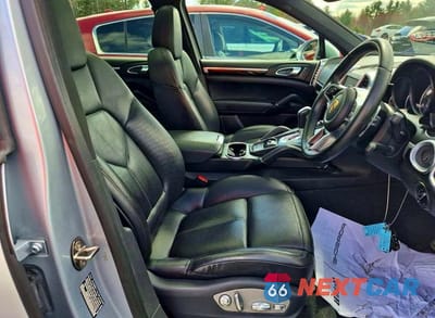 Piąte zdjęcie samochodu w środku: 2016 PORSCHE CAYENNE VIN:WP1AA2A24GLA09966 - miniatura