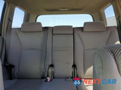 Zdjęcie 10 z 14 samochodu: 2004 TOYOTA HIGHLANDER BASE VIN:JTEGD21A240101385 - miniatura