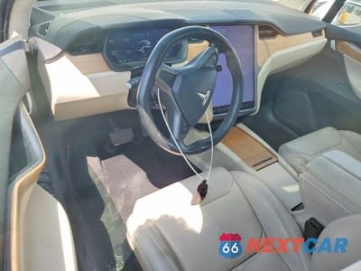Zdjęcie 8 z 13 samochodu: 2019 TESLA MODEL X VIN:5YJXCAE25KF181347 - miniatura