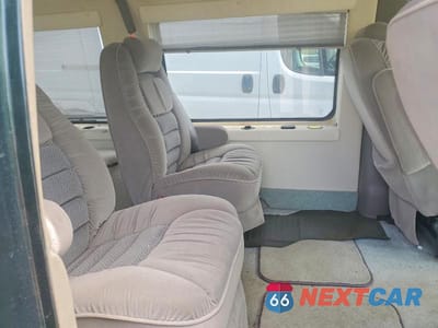 Zdjęcie 11 z 13 samochodu: 2001 CHEV EXPRESS G1500 VIN:1GBFG15R111221772 - miniatura
