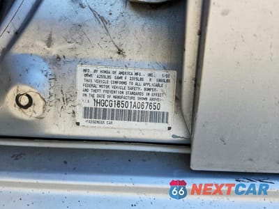 Zdjęcie 12 z 12 samochodu: 2001 HONDA ACCORD EX VIN:1HGCG16501A067650 - miniatura