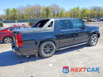 Trzecie zdjęcie samochodu z tyłu: 2012 CHEVROLET AVALANCHE LT VIN:3GNTKFE76CG127729 - miniatura