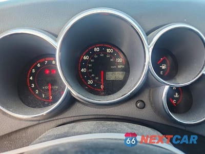 Zdjęcie 9 z 13 samochodu: 2005 TOYOTA COROLLA MATRIX XR VIN:2T1KR30E05C385729 - miniatura