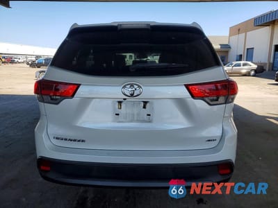 Zdjęcie 6 z 12 samochodu: 2019 TOYOTA HIGHLANDER LE VIN:5TDBZRFH9KS932049 - miniatura