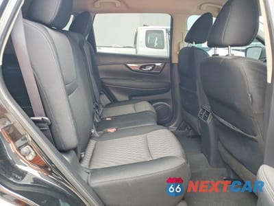Zdjęcie 11 z 14 samochodu: 2017 NISSAN ROGUE S VIN:KNMAT2MT4HP511502 - miniatura