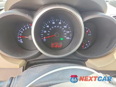 Zdjęcie 9 z 12 samochodu: 2013 KIA SOUL ! VIN:KNDJT2A6XD7551169 - miniatura