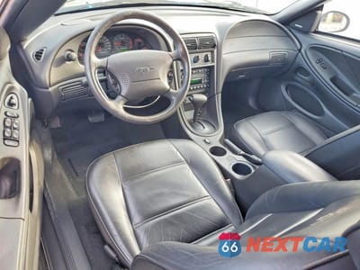 Zdjęcie 8 z 13 samochodu: 2002 FORD MUSTANG VIN:1FAFP44482F171255 - miniatura
