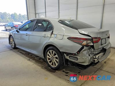 Drugie zdjęcie samochodu z przodu: 2021 TOYOTA CAMRY LE VIN:4T1C11AK8MU436184 - miniatura
