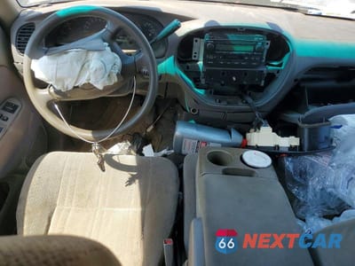 Zdjęcie 8 z 13 samochodu: 2000 TOYOTA TUNDRA SR5 VIN:5TBRT3414YS083078 - miniatura