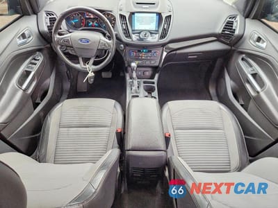 Zdjęcie 8 z 11 samochodu: 2017 FORD ESCAPE TITANIUM VIN:1FMCU0JD9HUA10660 - miniatura