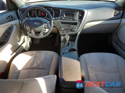 Zdjęcie 8 z 12 samochodu: 2012 KIA OPTIMA LX VIN:KNAGM4A77C5290117 - miniatura
