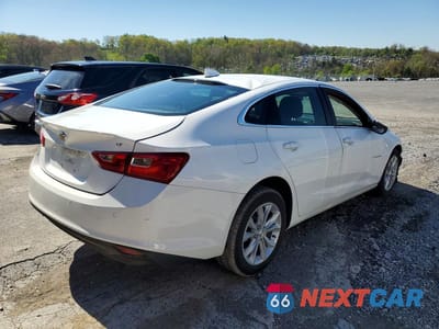 Trzecie zdjęcie samochodu z tyłu: 2025 CHEVROLET MALIBU LT VIN:1G1ZD5ST8SF142265 - miniatura
