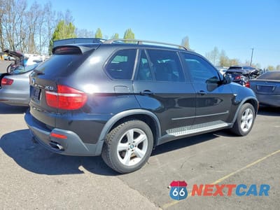 Trzecie zdjęcie samochodu z tyłu: 2008 BMW X5 4.8I VIN:5UXFE83588L160699 - miniatura