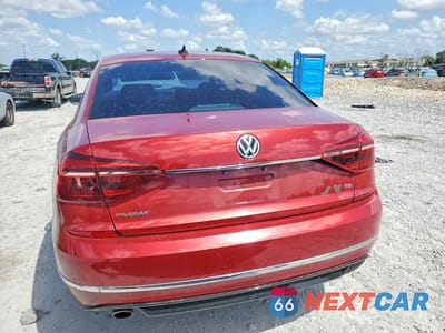 Zdjęcie 6 z 12 samochodu: 2017 VOLKSWAGEN PASSAT R-LINE VIN:1VWDT7A31HC027791 - miniatura