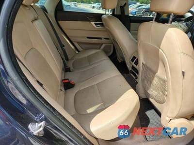 Zdjęcie 10 z 12 samochodu: 2016 JAGUAR XF PRESTIGE VIN:SAJBE4BV2GCY18771 - miniatura