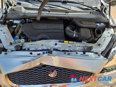 Zdjęcie 12 z 13 samochodu: 2019 JAGUAR E-PACE SE VIN:SADFP2FX0K1Z39334 - miniatura
