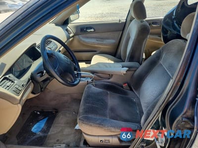 Zdjęcie 7 z 12 samochodu: 1997 HONDA ACCORD EX VIN:1HGCE1894VA001260 - miniatura