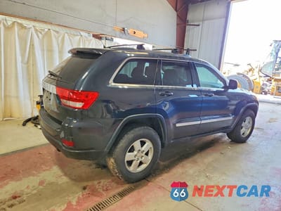 Trzecie zdjęcie samochodu z tyłu: 2013 JEEP GRAND CHEROKEE LAREDO VIN:1C4RJFAGXDC502683 - miniatura