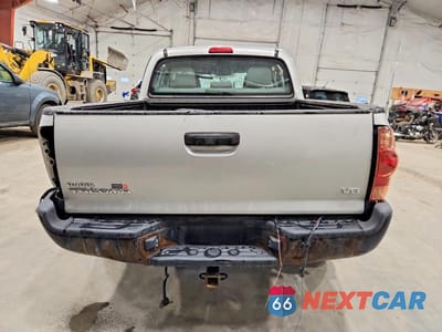 Zdjęcie 6 z 11 samochodu: 2013 TOYOTA TACOMA V6 VIN:5TFLU4EN2DX077091 - miniatura