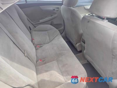 Zdjęcie 6 z 10 samochodu: 2013 TOYOTA COROLLA L VIN:JTDBU4EE9DJ117570 - miniatura