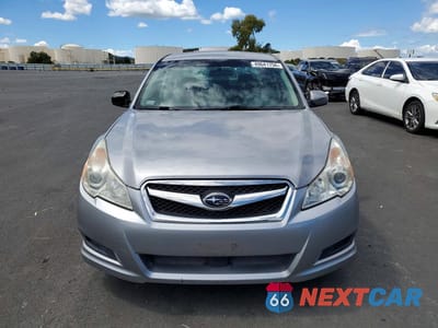 Piąte zdjęcie samochodu w środku: 2011 SUBARU LEGACY 2.5I PREMIUM VIN:4S3BMBF62B3244822 - miniatura