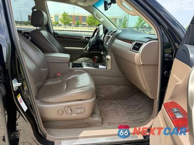 Piąte zdjęcie samochodu w środku: 2010 LEXUS GX 460 VIN:JTJBM7FX4A5000420 - miniatura
