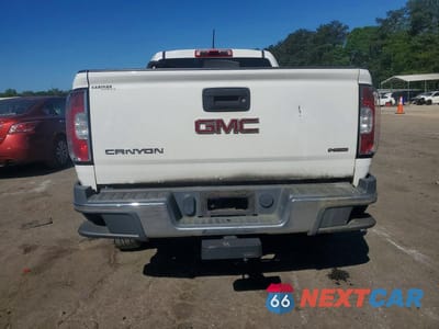 Zdjęcie 6 z 12 samochodu: 2015 GMC CANYON SL VIN:1GTH51EA7F1160777 - miniatura
